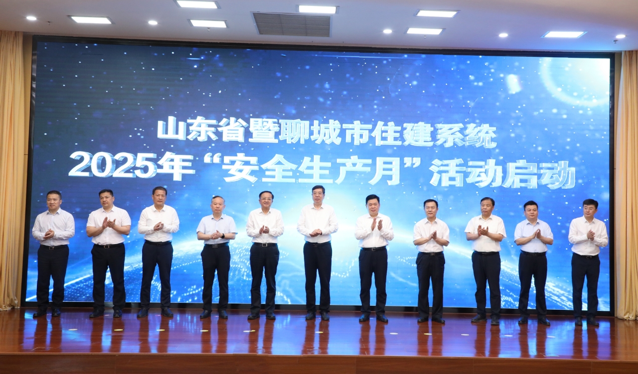 合影.jpg